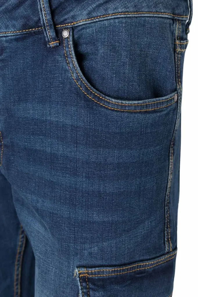 103028s_63_21_3.webp